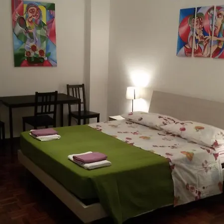 Camera Vicino Metro Furio Camillo B&B 로마